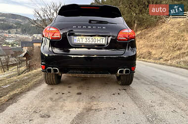 Внедорожник / Кроссовер Porsche Cayenne 2012 в Верховине