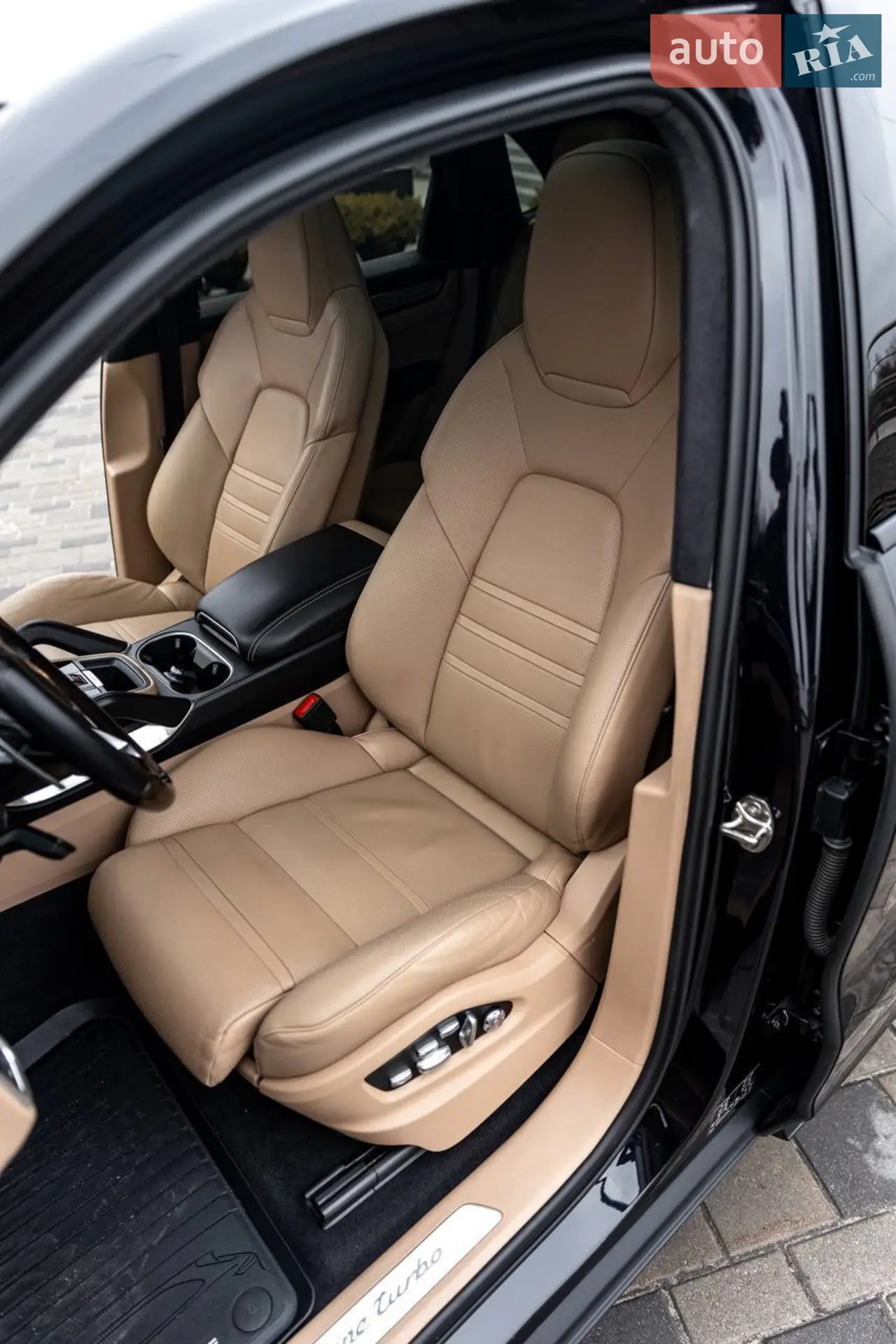 2018 Porsche Cayenne - мініатюра 23