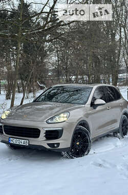 Внедорожник / Кроссовер Porsche Cayenne 2015 в Львове