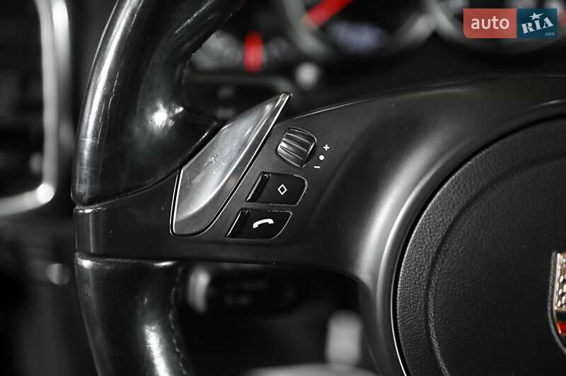 Внедорожник / Кроссовер Porsche Cayenne 2013 в Одессе