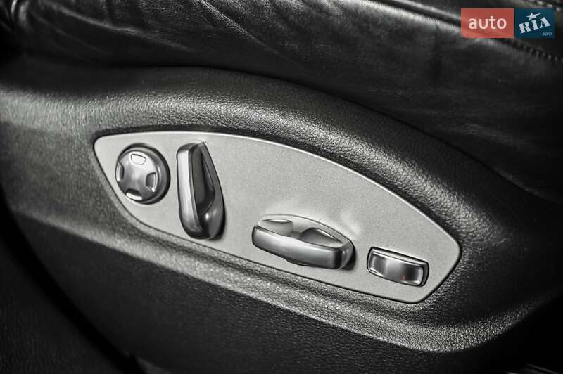 Внедорожник / Кроссовер Porsche Cayenne 2013 в Одессе