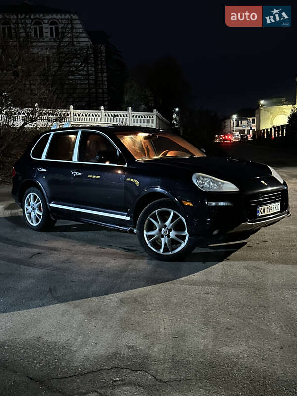 Внедорожник / Кроссовер Porsche Cayenne 2008 в Вишневом