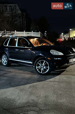 Внедорожник / Кроссовер Porsche Cayenne 2008 в Вишневом