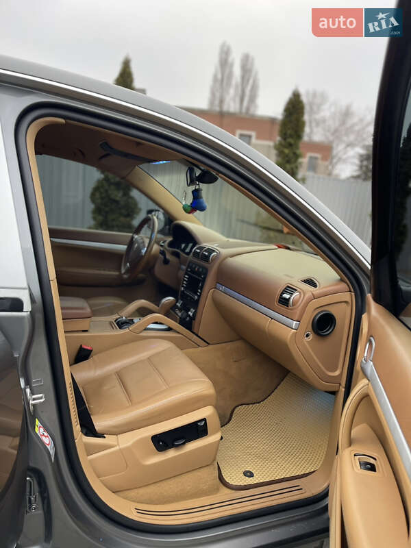 Позашляховик / Кросовер Porsche Cayenne 2009 в Одесі