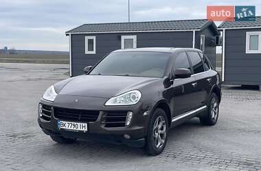 Внедорожник / Кроссовер Porsche Cayenne 2009 в 