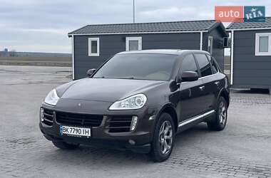 Внедорожник / Кроссовер Porsche Cayenne 2009 в Дубно