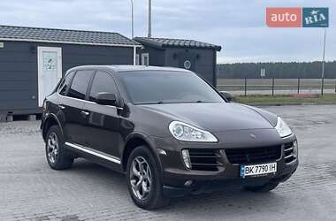 Внедорожник / Кроссовер Porsche Cayenne 2009 в Дубно