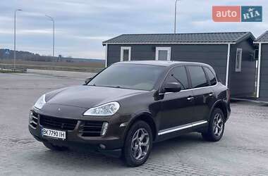 Внедорожник / Кроссовер Porsche Cayenne 2009 в 