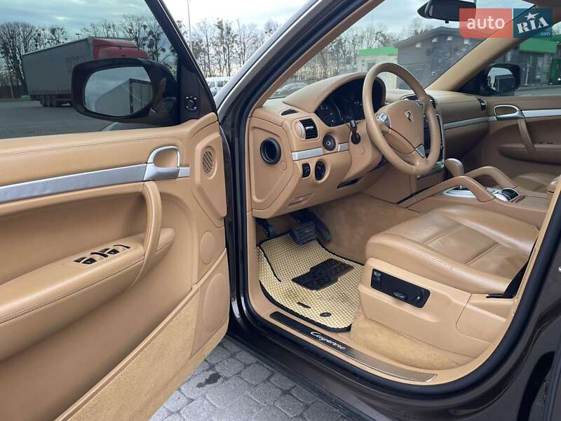 Позашляховик / Кросовер Porsche Cayenne 2009 в Дубні