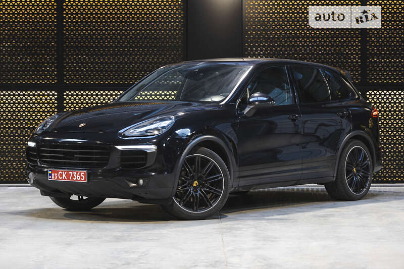 Внедорожник / Кроссовер Porsche Cayenne 2014 в Луцке