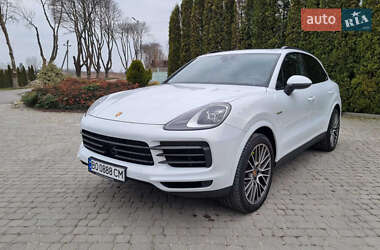 Внедорожник / Кроссовер Porsche Cayenne 2022 в 