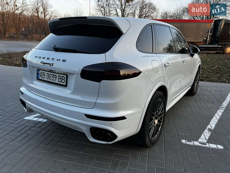Позашляховик / Кросовер Porsche Cayenne 2017 в Вінниці