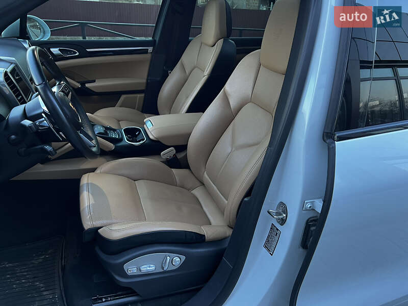 Позашляховик / Кросовер Porsche Cayenne 2017 в Вінниці