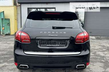 Внедорожник / Кроссовер Porsche Cayenne 2012 в Тернополе