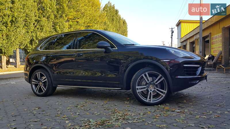 Позашляховик / Кросовер Porsche Cayenne 2010 в Черкасах