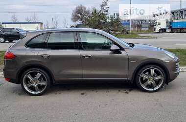 Внедорожник / Кроссовер Porsche Cayenne 2012 в Днепре