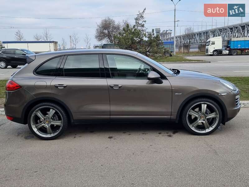 Внедорожник / Кроссовер Porsche Cayenne 2012 в Днепре фото Внедорожник / Кроссовер Porsche Cayenne 2012 в Днепре