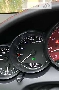 Внедорожник / Кроссовер Porsche Cayenne 2016 в 