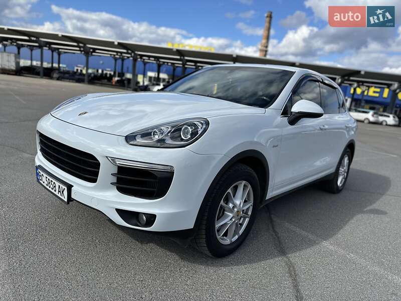 Внедорожник / Кроссовер Porsche Cayenne 2016 в Львове
