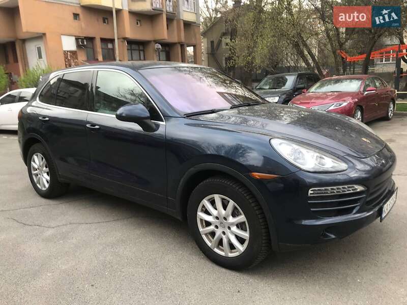 Внедорожник / Кроссовер Porsche Cayenne 2013 в Киеве
