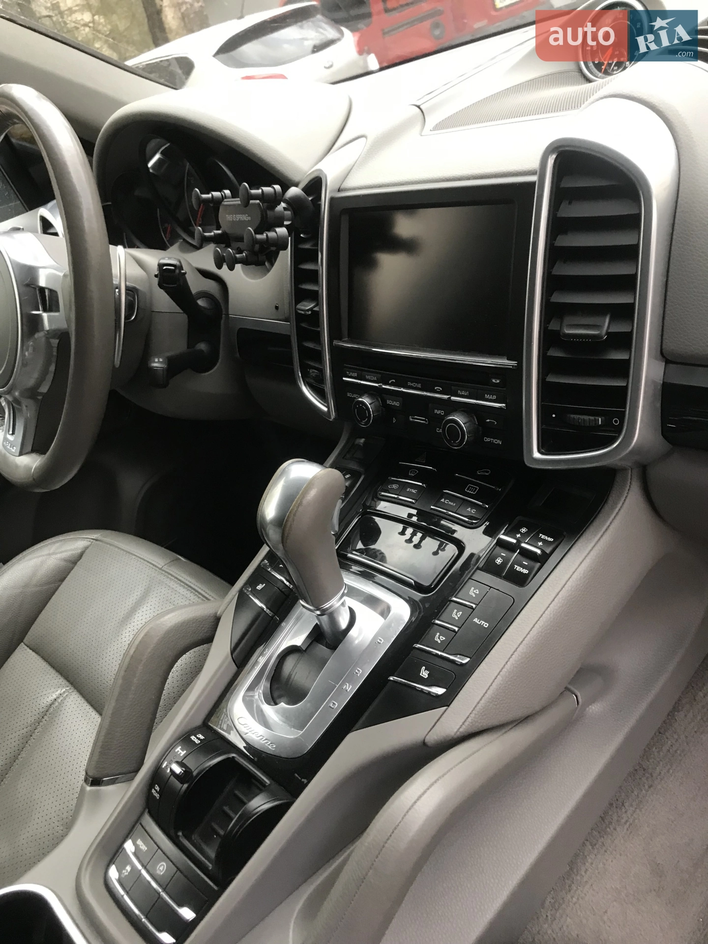 2013 Porsche Cayenne - мініатюра 4