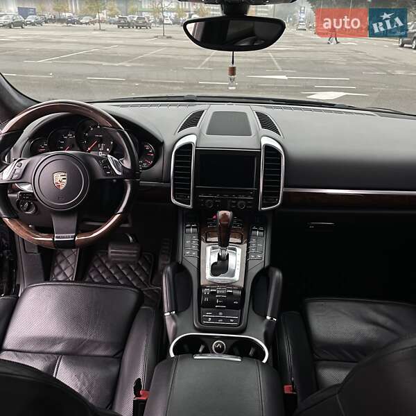 Внедорожник / Кроссовер Porsche Cayenne 2010 в Киеве фото 7 Внедорожник / Кроссовер Porsche Cayenne 2010 в Киеве