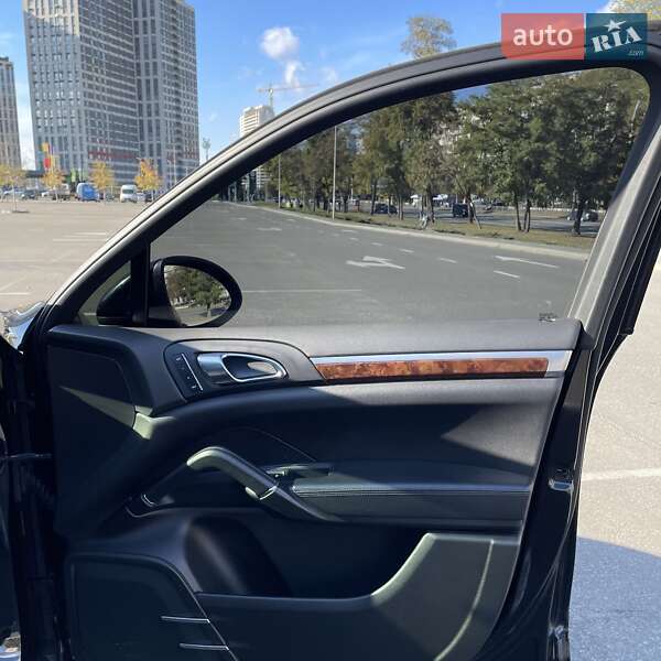 Внедорожник / Кроссовер Porsche Cayenne 2010 в Киеве фото 32 Внедорожник / Кроссовер Porsche Cayenne 2010 в Киеве