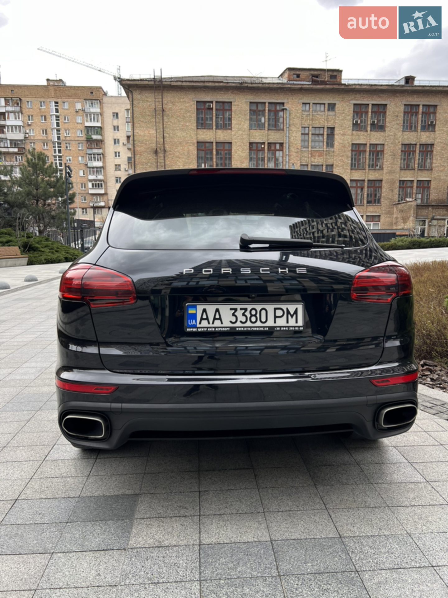 2017 Porsche Cayenne - мініатюра 2