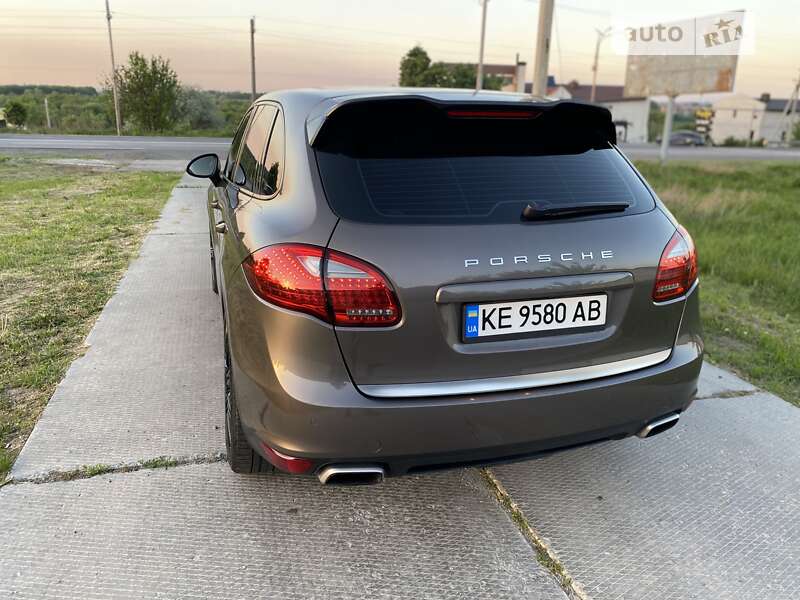 Позашляховик / Кросовер Porsche Cayenne 2012 в Павлограді