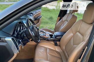 Позашляховик / Кросовер Porsche Cayenne 2012 в Павлограді