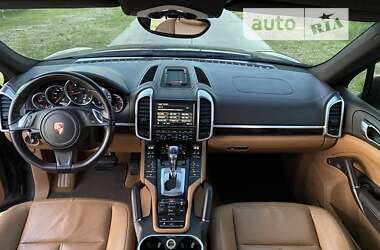 Позашляховик / Кросовер Porsche Cayenne 2012 в Павлограді