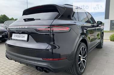 Внедорожник / Кроссовер Porsche Cayenne 2019 в Львове