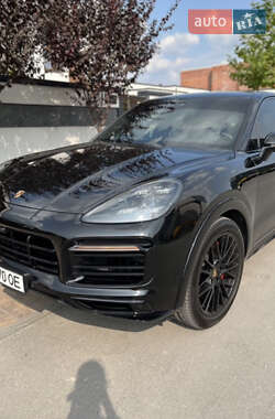 Внедорожник / Кроссовер Porsche Cayenne 2022 в 