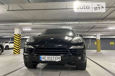 Внедорожник / Кроссовер Porsche Cayenne 2013 в Каменском