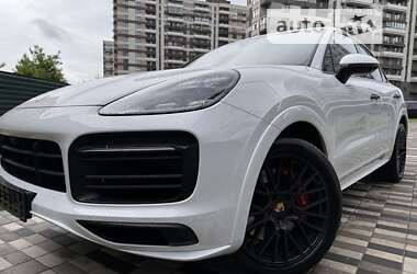 Внедорожник / Кроссовер Porsche Cayenne 2022 в Киеве