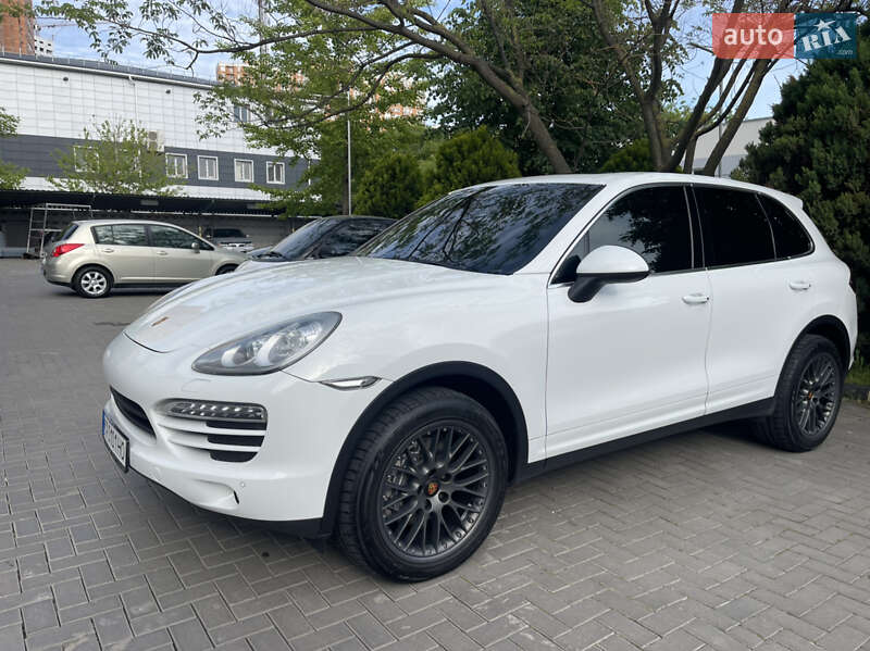 Внедорожник / Кроссовер Porsche Cayenne 2013 в Одессе