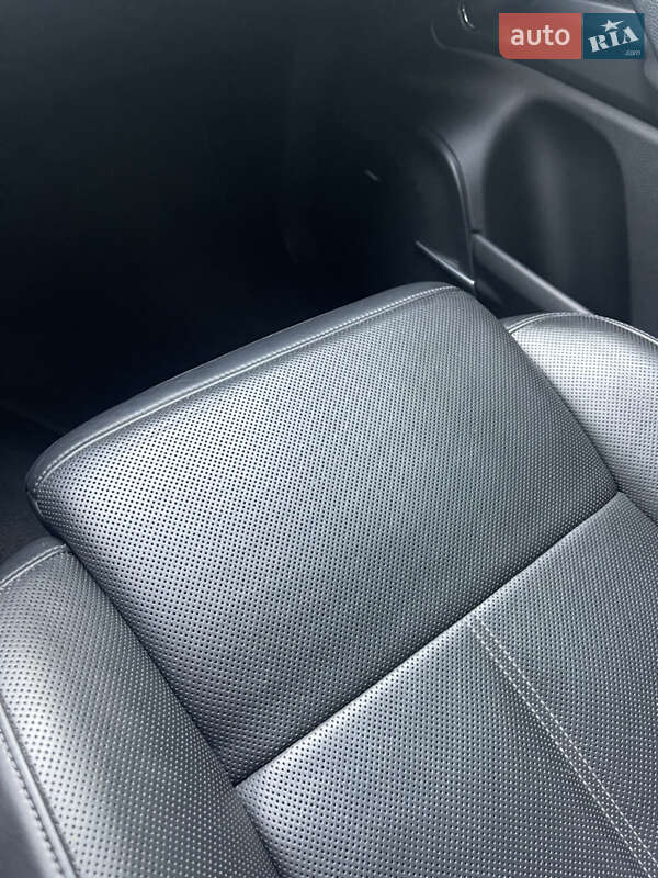Внедорожник / Кроссовер Porsche Cayenne 2013 в Одессе