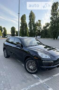 Внедорожник / Кроссовер Porsche Cayenne 2014 в Запорожье