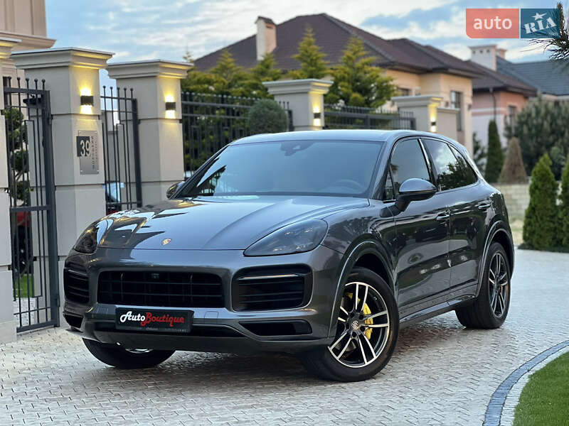 Внедорожник / Кроссовер Porsche Cayenne 2018 в Одессе