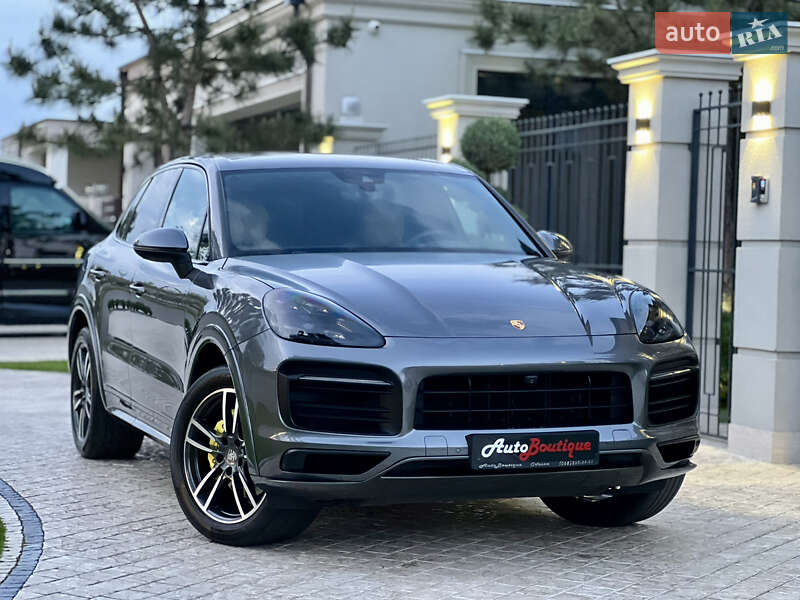 Позашляховик / Кросовер Porsche Cayenne 2018 в Одесі