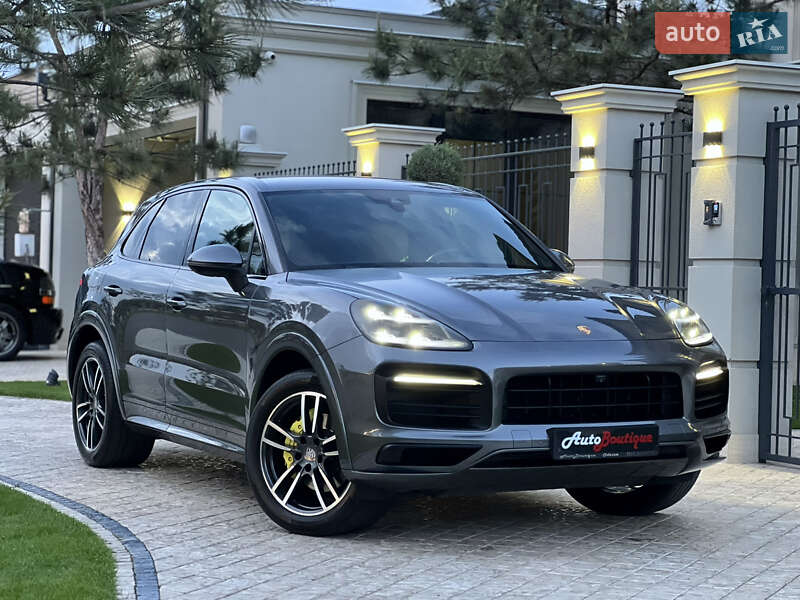 Позашляховик / Кросовер Porsche Cayenne 2018 в Одесі