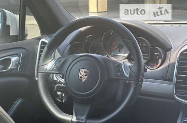 Внедорожник / Кроссовер Porsche Cayenne 2013 в Киеве