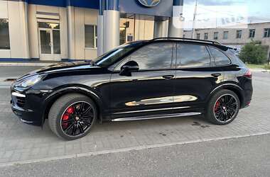 Позашляховик / Кросовер Porsche Cayenne 2012 в Черкасах