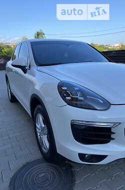 Внедорожник / Кроссовер Porsche Cayenne 2016 в Черновцах