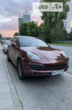 Внедорожник / Кроссовер Porsche Cayenne 2011 в 
