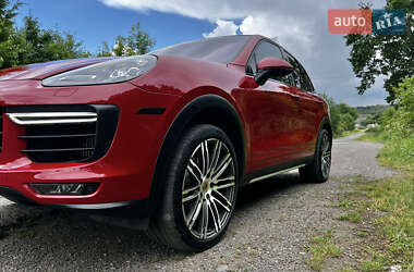Внедорожник / Кроссовер Porsche Cayenne 2014 в 
