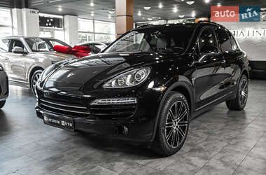 Внедорожник / Кроссовер Porsche Cayenne 2013 в 