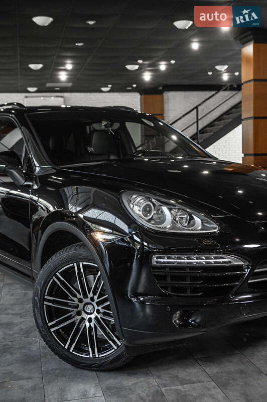 Внедорожник / Кроссовер Porsche Cayenne 2013 в Одессе