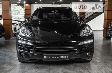 Позашляховик / Кросовер Porsche Cayenne 2013 в Одесі