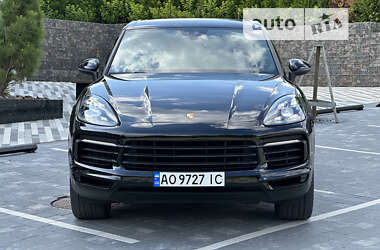 Внедорожник / Кроссовер Porsche Cayenne 2018 в 